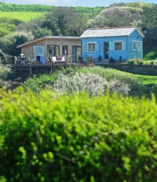Currently Loving: Dream Escapes and Tiny Places